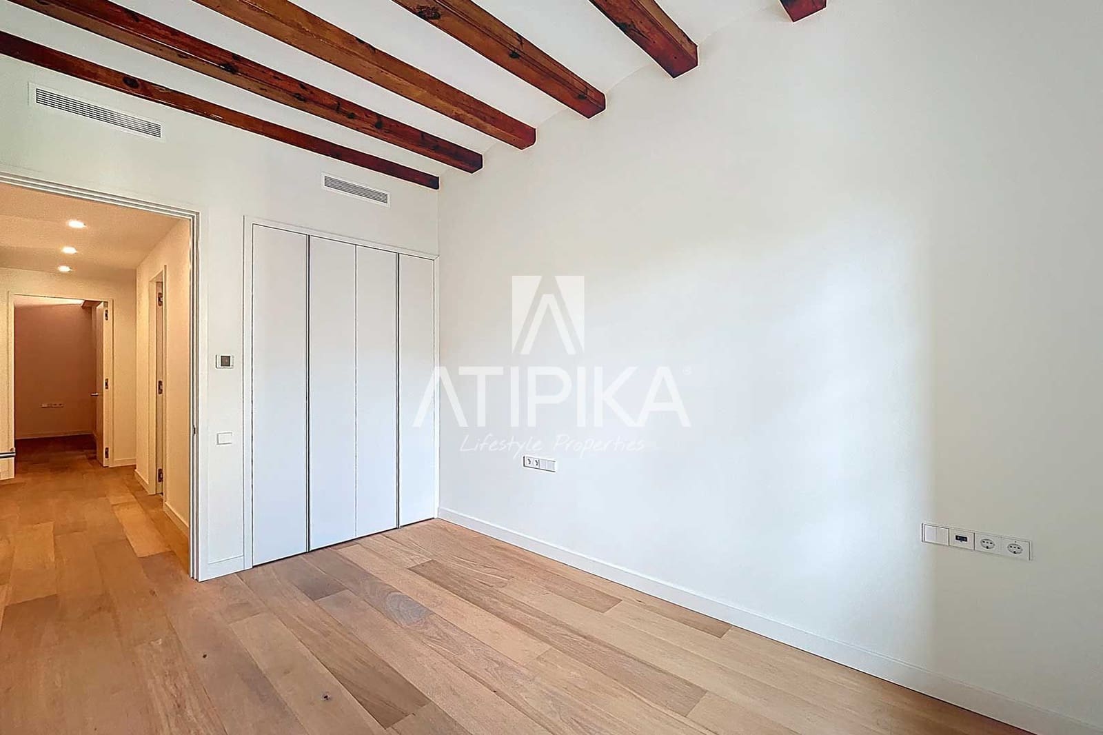 3 bedroom Apartment for sale in Barcelona city - € 1,400,000 (Ref: 9941358)