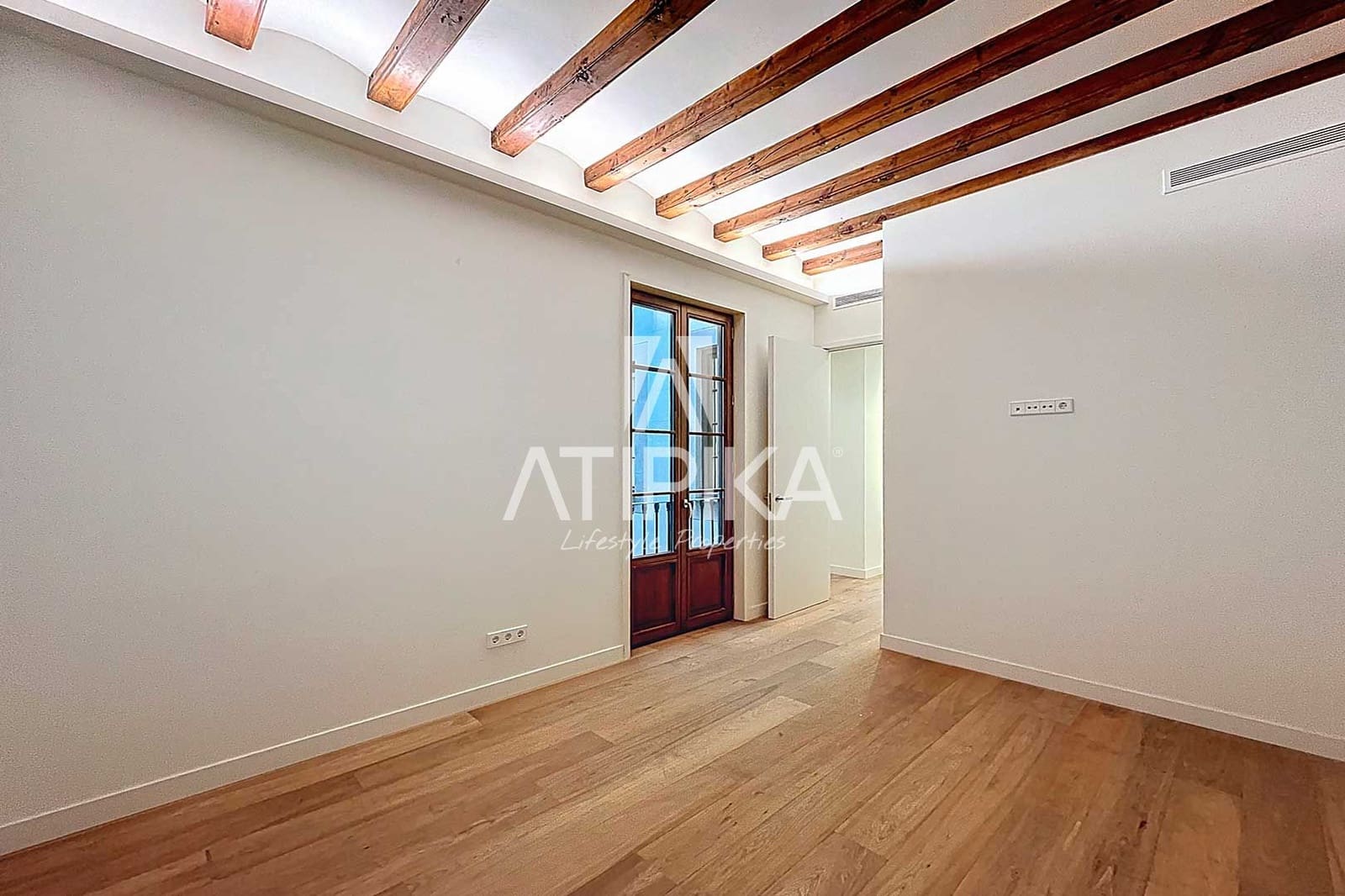 3 bedroom Apartment for sale in Barcelona city - € 1,400,000 (Ref: 9941358)
