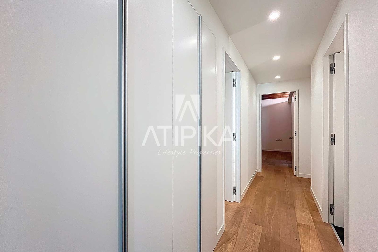 3 bedroom Apartment for sale in Barcelona city - € 1,400,000 (Ref: 9941358)