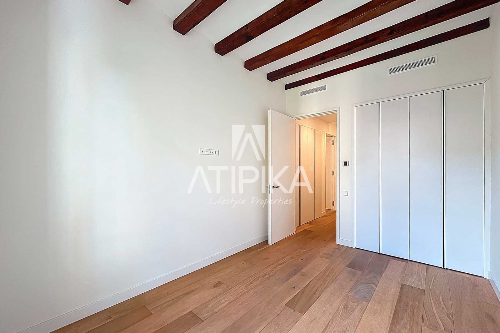 3 bedroom Apartment for sale in Barcelona city - € 1,400,000 (Ref: 9941358)