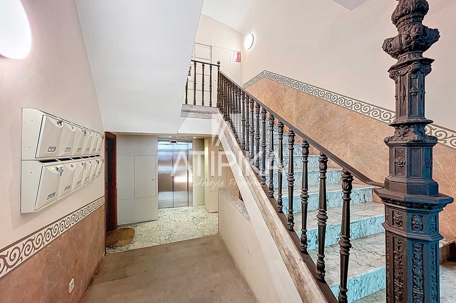 3 bedroom Apartment for sale in Barcelona city - € 1,400,000 (Ref: 9941358)