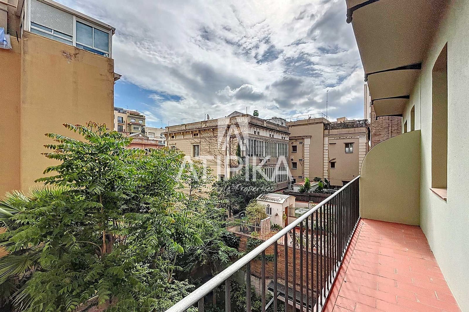 3 bedroom Apartment for sale in Barcelona city - € 1,400,000 (Ref: 9941358)