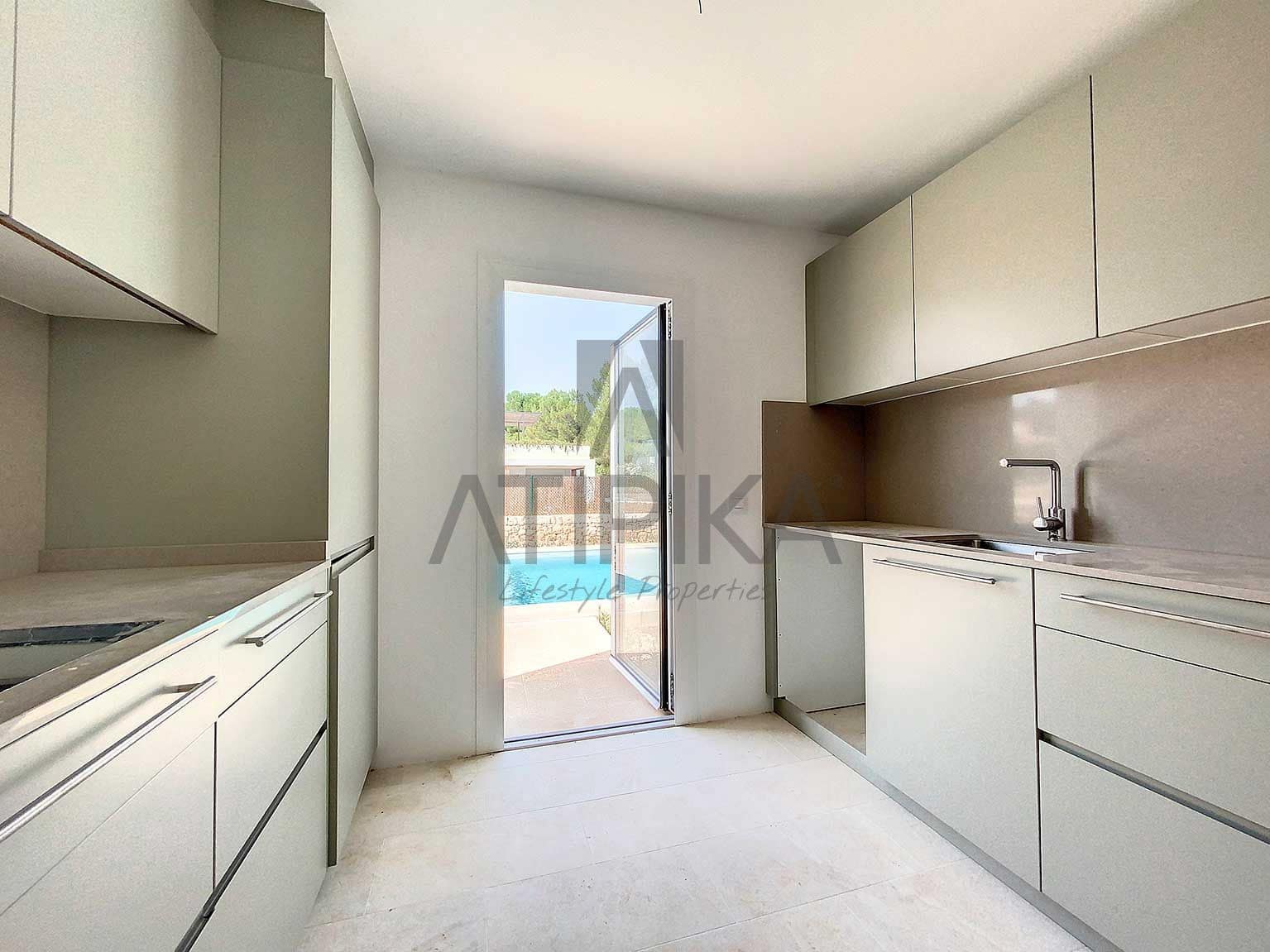 3 bedroom Villa for sale in Coves Noves with pool - € 750,000 (Ref: 9941360)