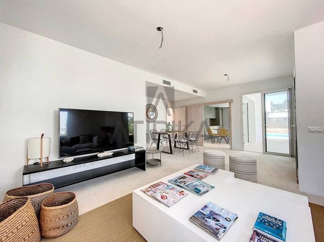 Chalet de 3 habitaciones en Coves Noves, Es Mercadal en venta con piscina - 750.000 € (Ref: 9941360)