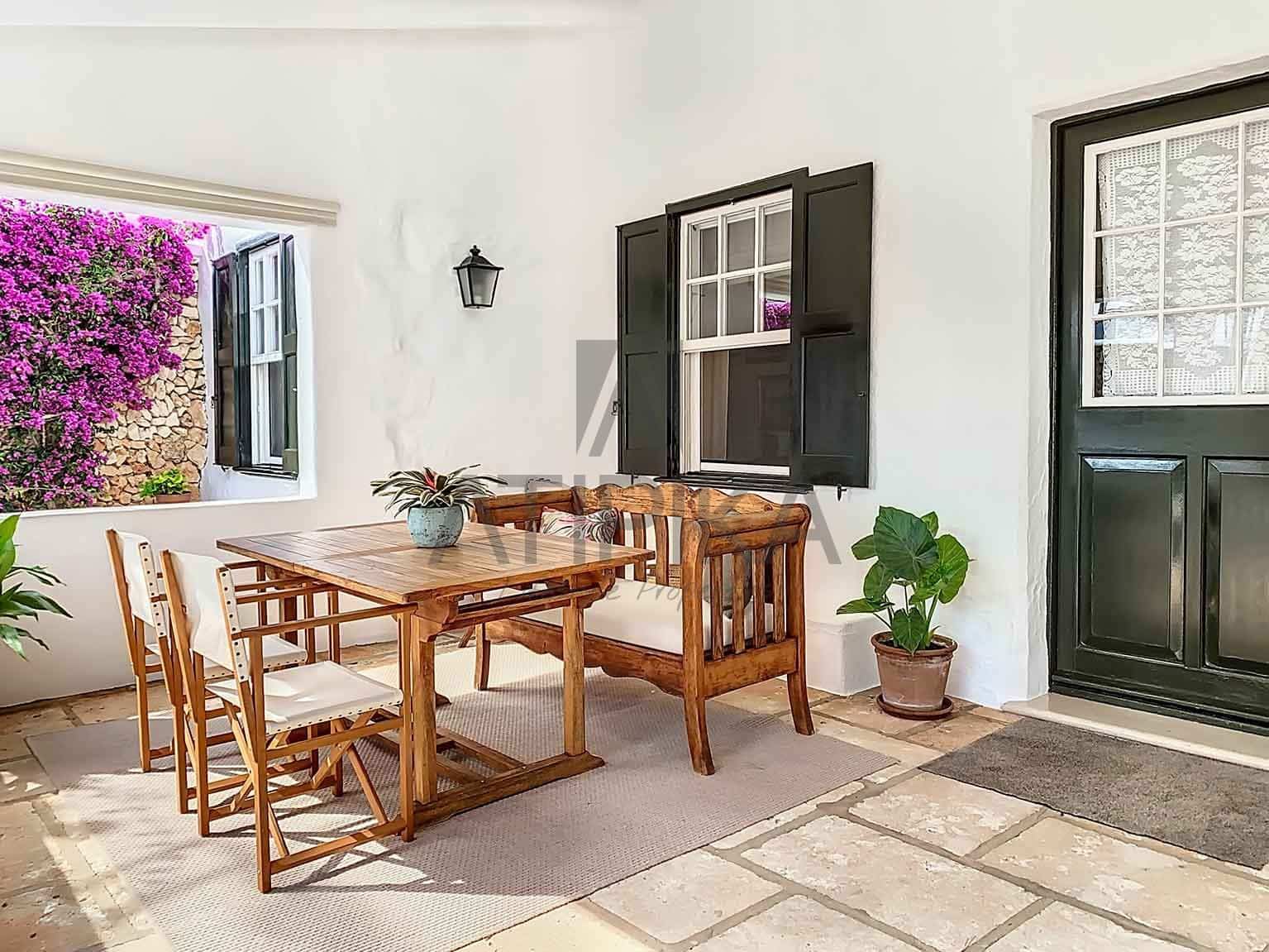 6 bedroom Finca/Country House for sale in S'Uestra with pool - € 990,000 (Ref: 9941362)