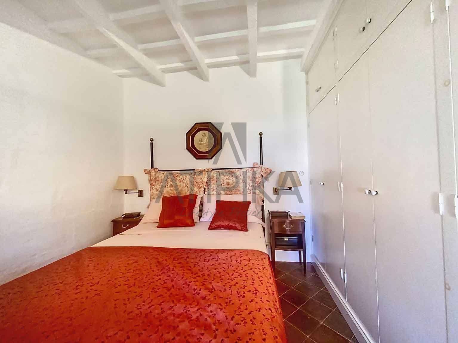 6 bedroom Finca/Country House for sale in S'Uestra with pool - € 990,000 (Ref: 9941362)