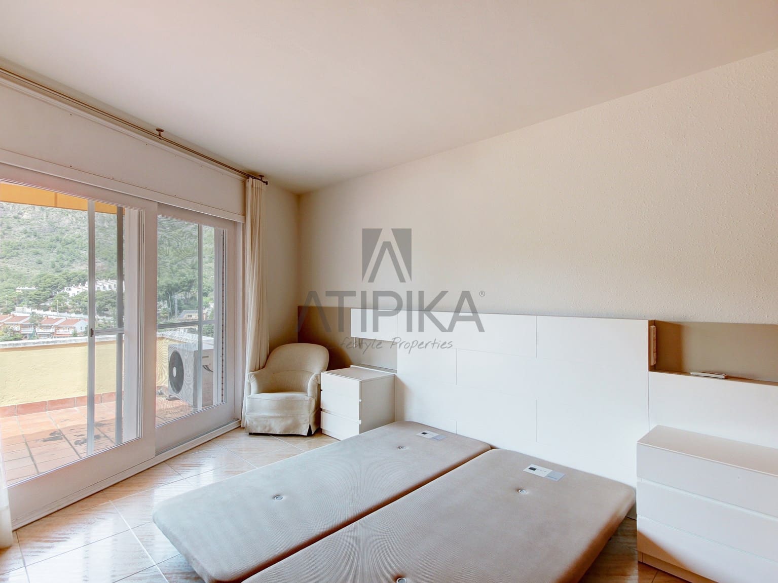 7 makuuhuone Huvila myytävänä paikassa Castelldefels mukana uima-altaan - 1 900 000 € (Ref: 9941381)