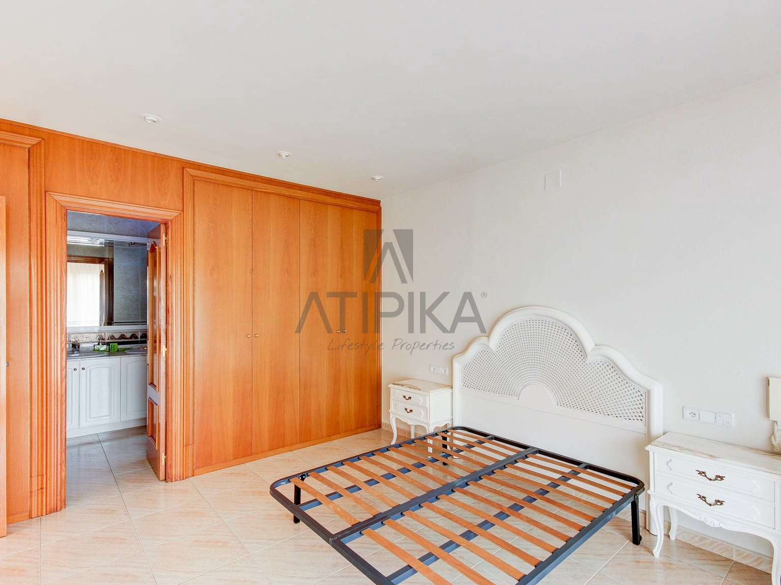 7 makuuhuone Huvila myytävänä paikassa Castelldefels mukana uima-altaan - 1 900 000 € (Ref: 9941381)