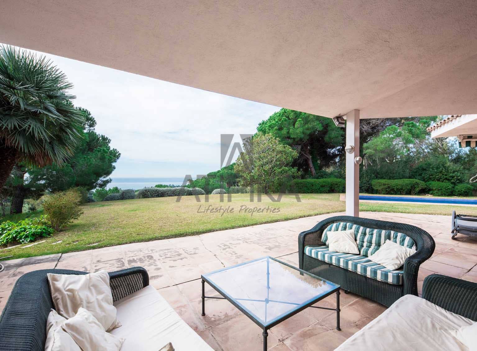 5 soveværelse Villa til salg i Sant Vicenc de Montalt med swimmingpool - € 1.575.000 (Ref: 9941382)