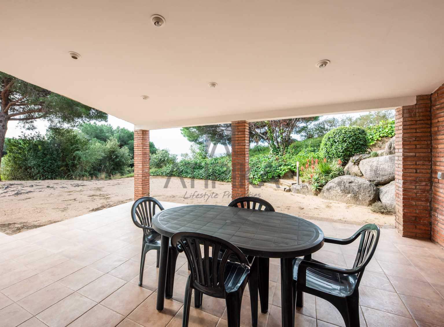 5 soveværelse Villa til salg i Sant Vicenc de Montalt med swimmingpool - € 1.575.000 (Ref: 9941382)