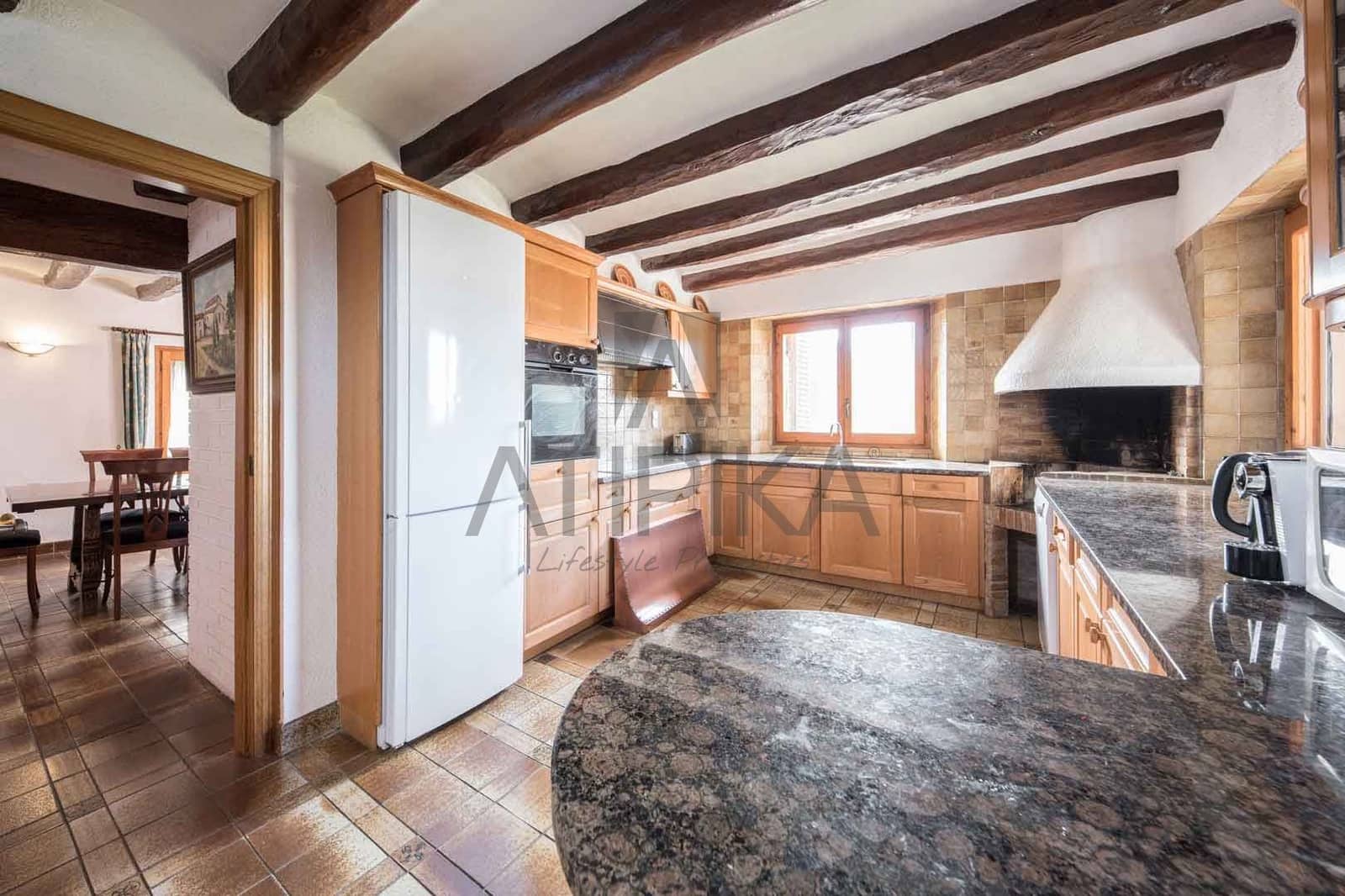 8 soveværelse Finca/Landehus til salg i Puigdalber med swimmingpool - € 1.925.000 (Ref: 9941384)