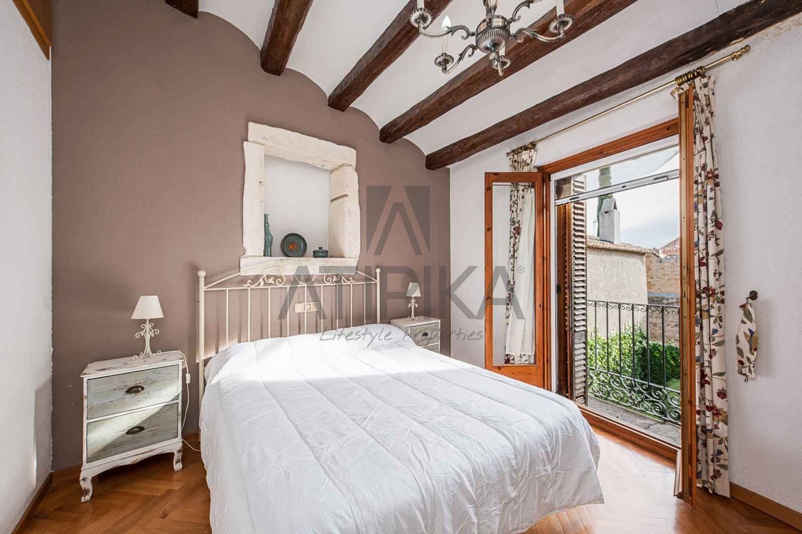 8 soveværelse Finca/Landehus til salg i Puigdalber med swimmingpool - € 1.925.000 (Ref: 9941384)