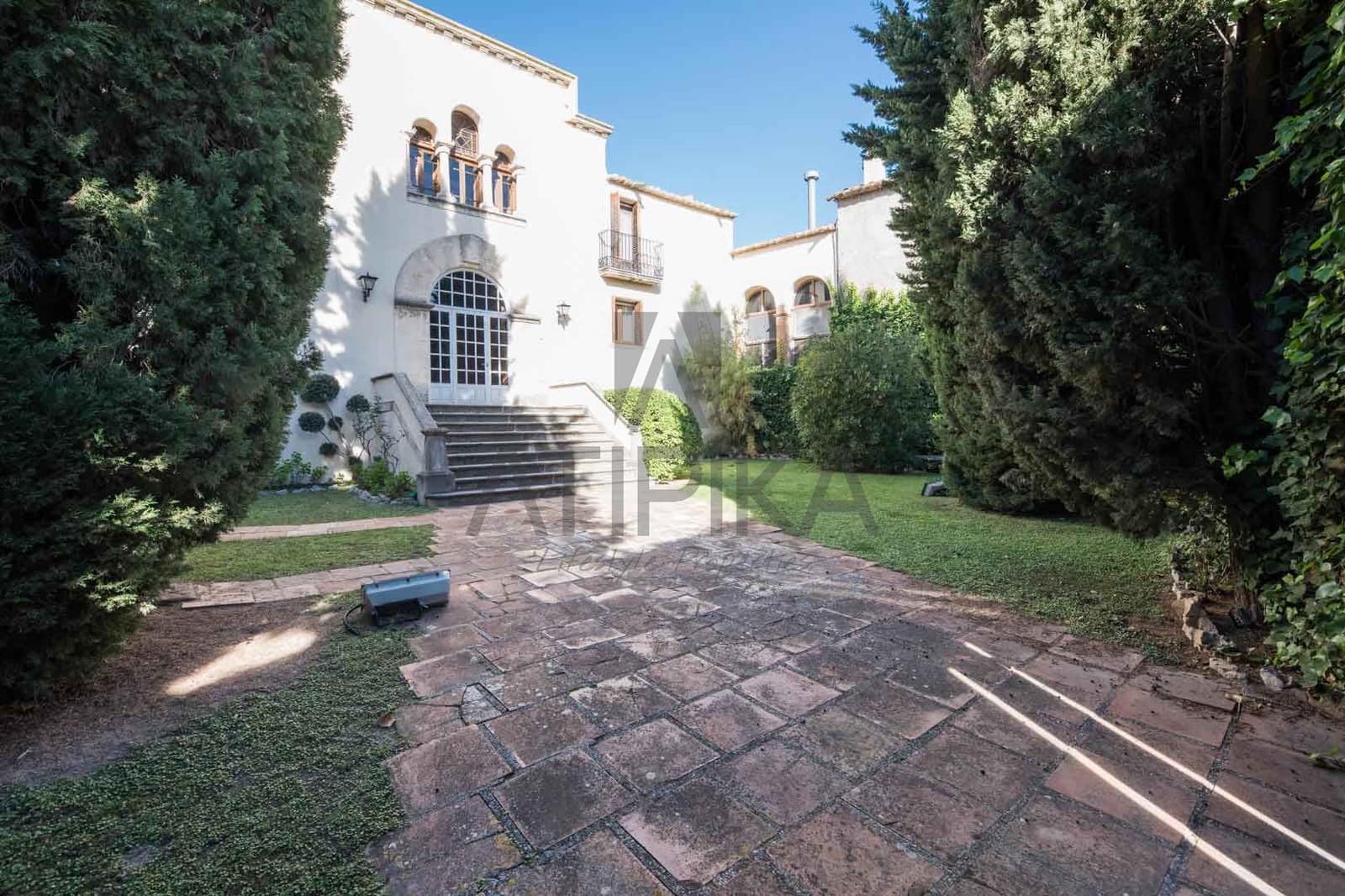 8 soveværelse Finca/Landehus til salg i Puigdalber med swimmingpool - € 1.925.000 (Ref: 9941384)