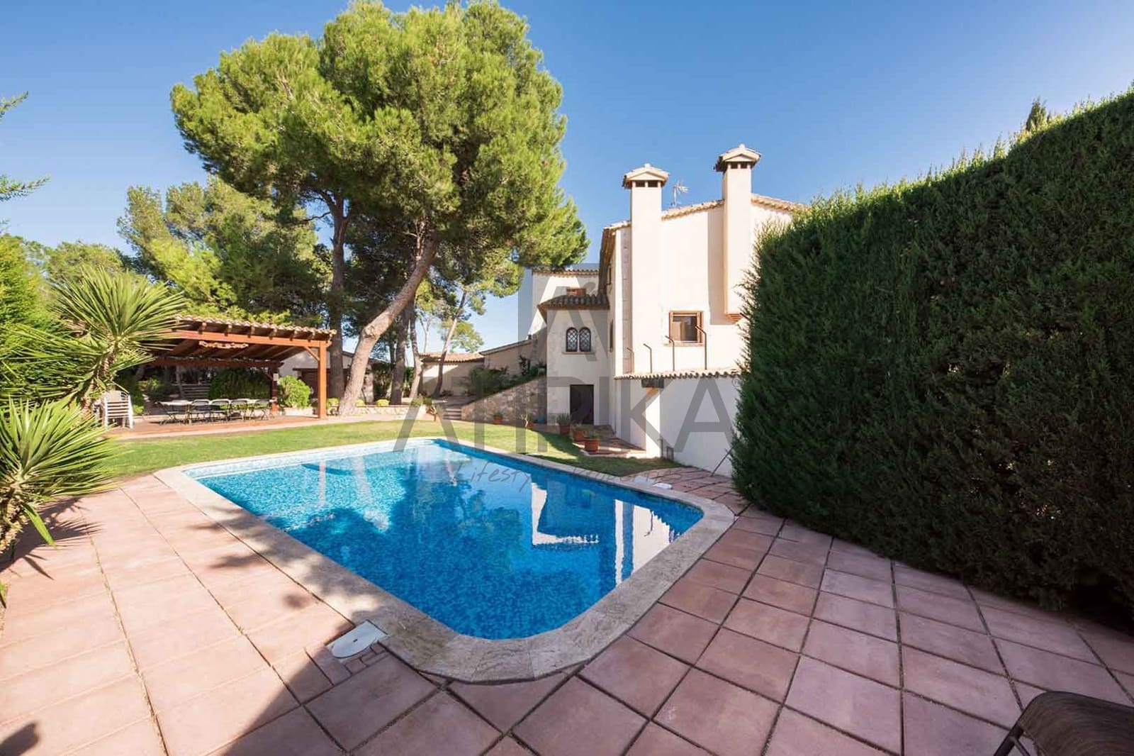 8 soveværelse Finca/Landehus til salg i Puigdalber med swimmingpool - € 1.925.000 (Ref: 9941384)