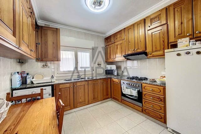 6 soveværelse Villa til salg i Es Castell - € 520.000 (Ref: 9941386)