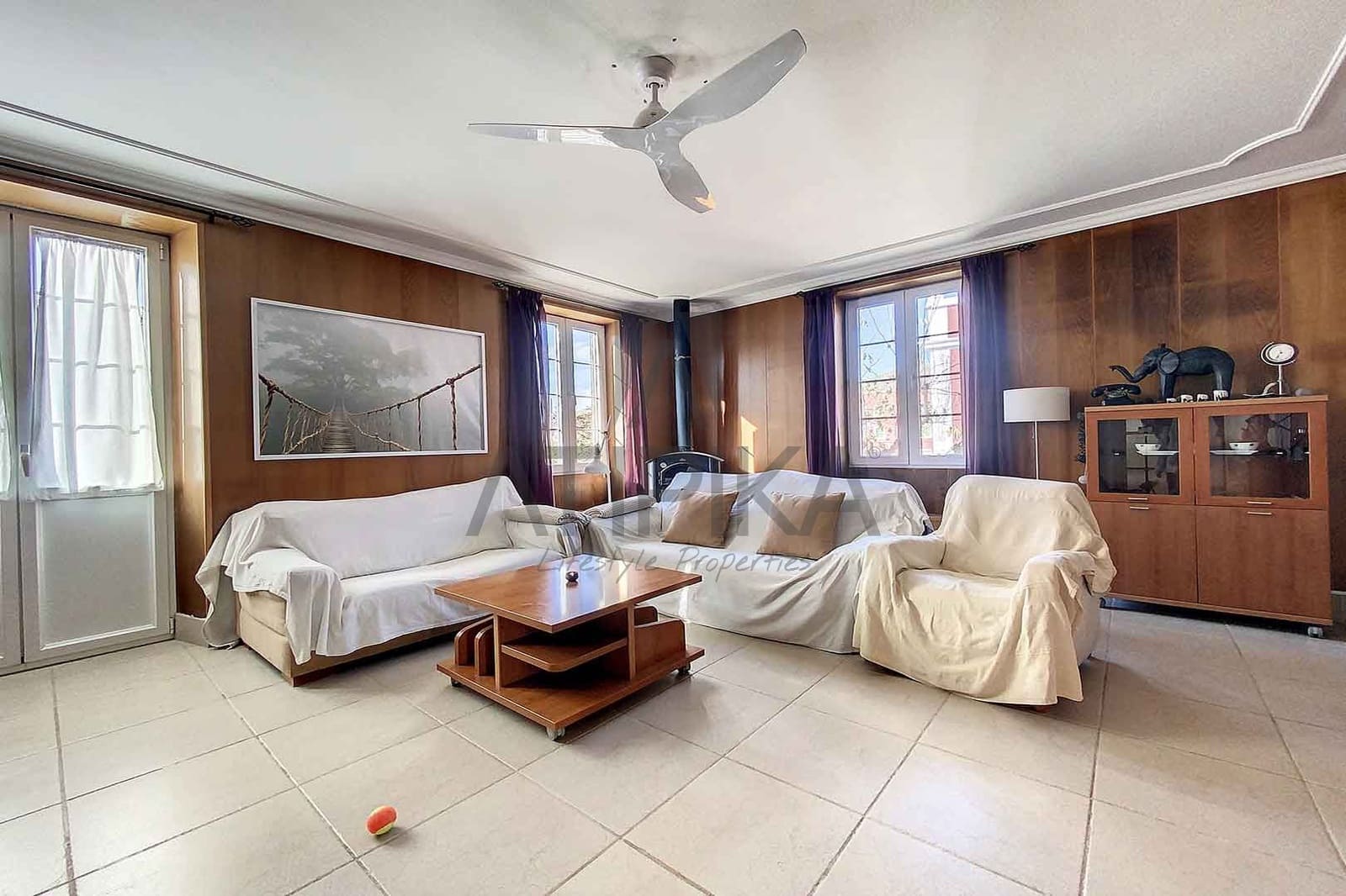 6 bedroom Villa for sale in Es Castell - € 520,000 (Ref: 9941386)