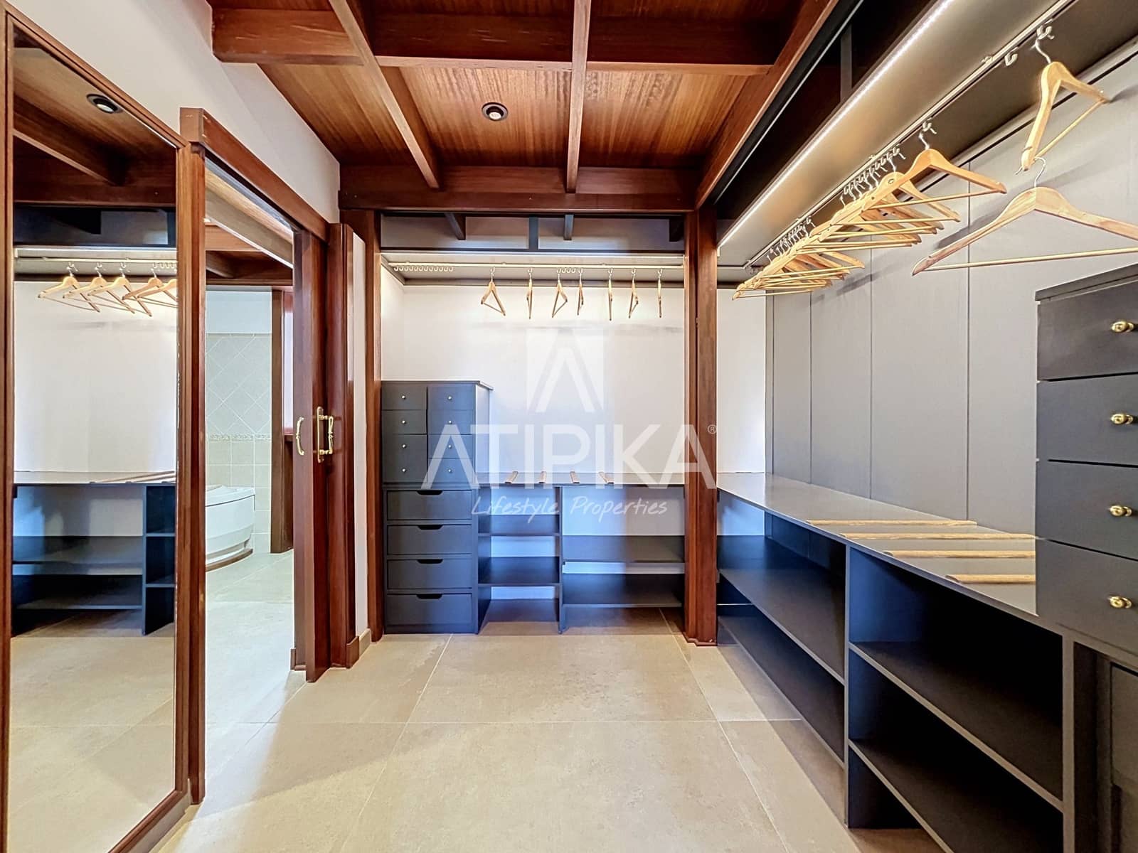 Chalet de 5 habitaciones en Mahón / Maó en venta con piscina garaje - 3.500.000 € (Ref: 9941389)