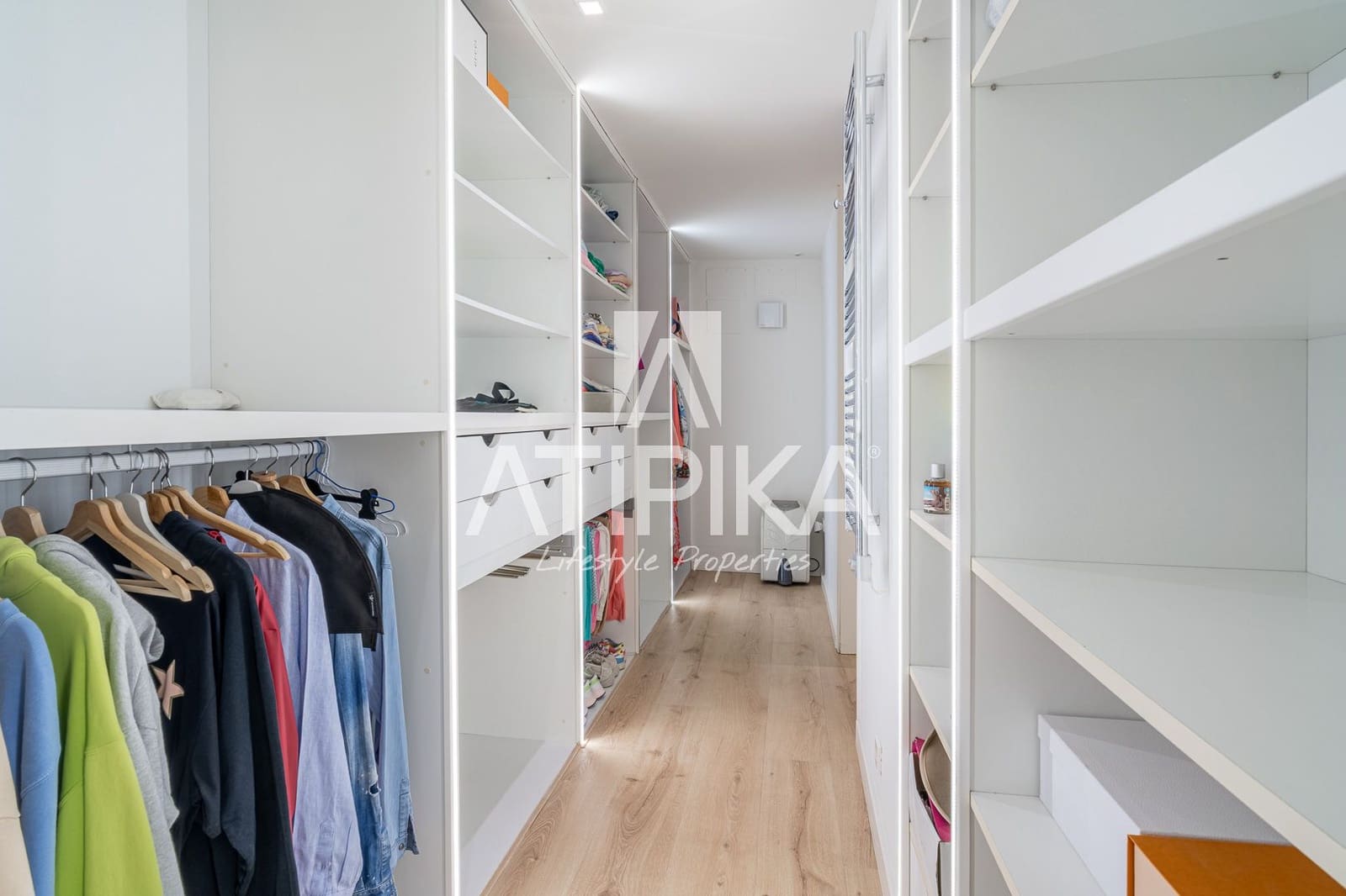 6 sypialnia Willa na sprzedaż w Les Botigues de Sitges z basenem - 2 550 000 € (Ref: 9941390)