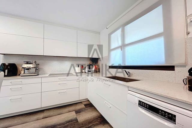 5 Zimmer Villa zu verkaufen in Castelldefels - 1.390.000 € (Ref: 9941391)