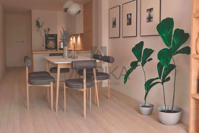 3 Zimmer Apartment zu verkaufen in Barcelona Stadt mit Pool - 675.000 € (Ref: 9941399)