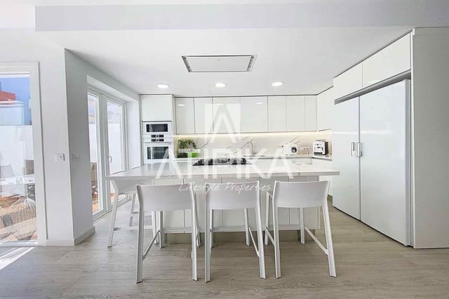 4 sypialnia Willa na sprzedaż w Mahón / Maó - 650 000 € (Ref: 9941402)