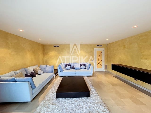 4 chambre Appartement à vendre à Mahón / Maó - 585 000 € (Ref: 9941403)