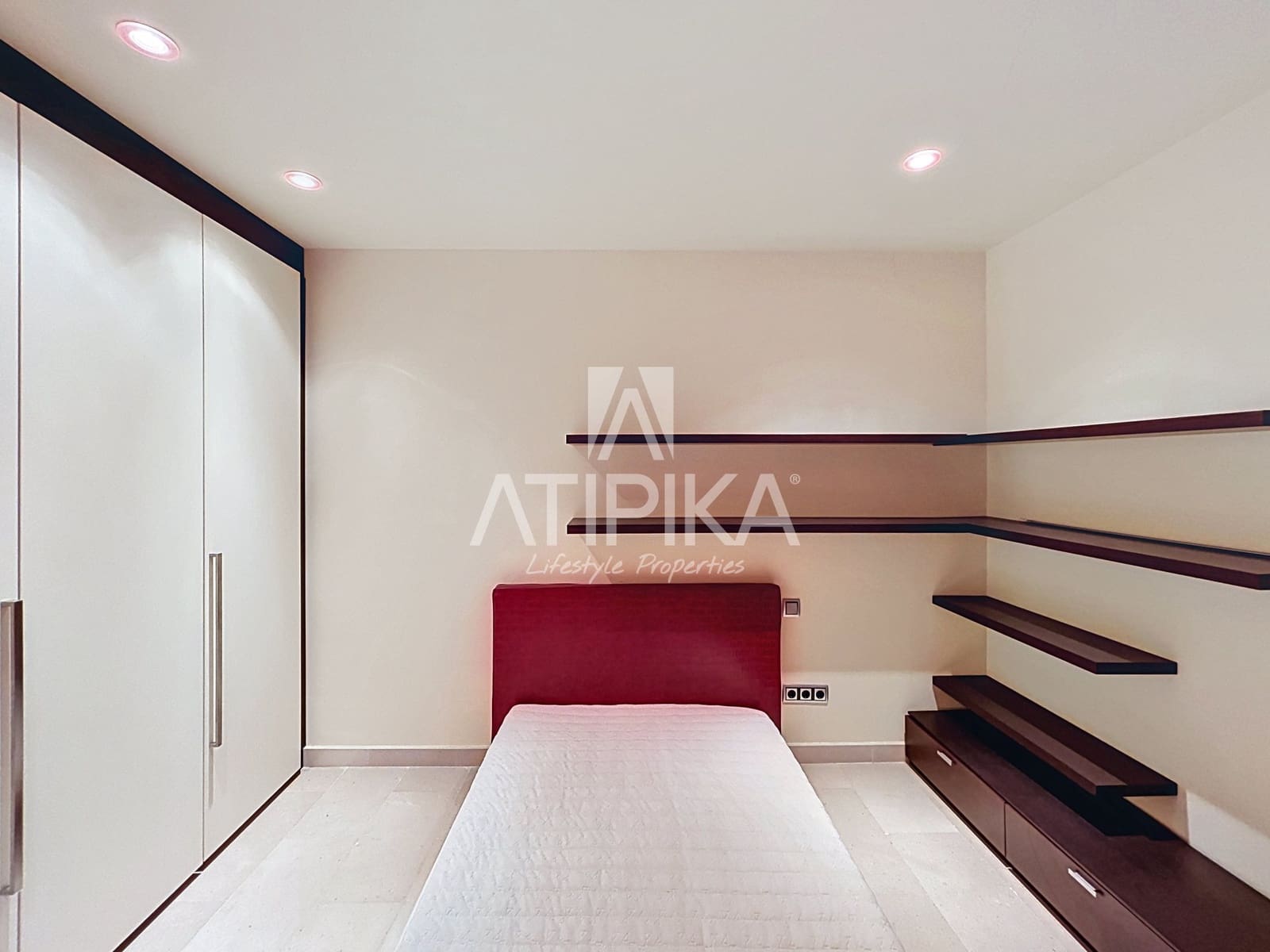 4 bedroom Apartment for sale in Mahon / Mao - € 585,000 (Ref: 9941403)