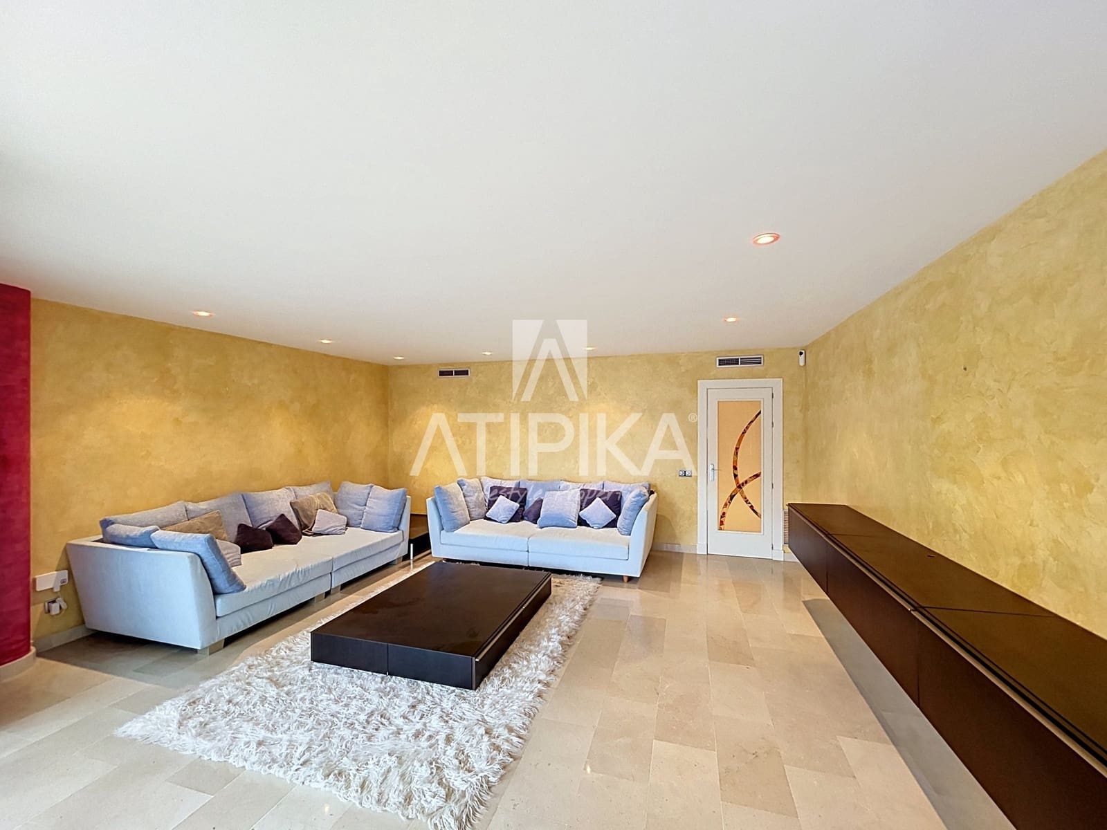 4 bedroom Apartment for sale in Mahon / Mao - € 585,000 (Ref: 9941403)