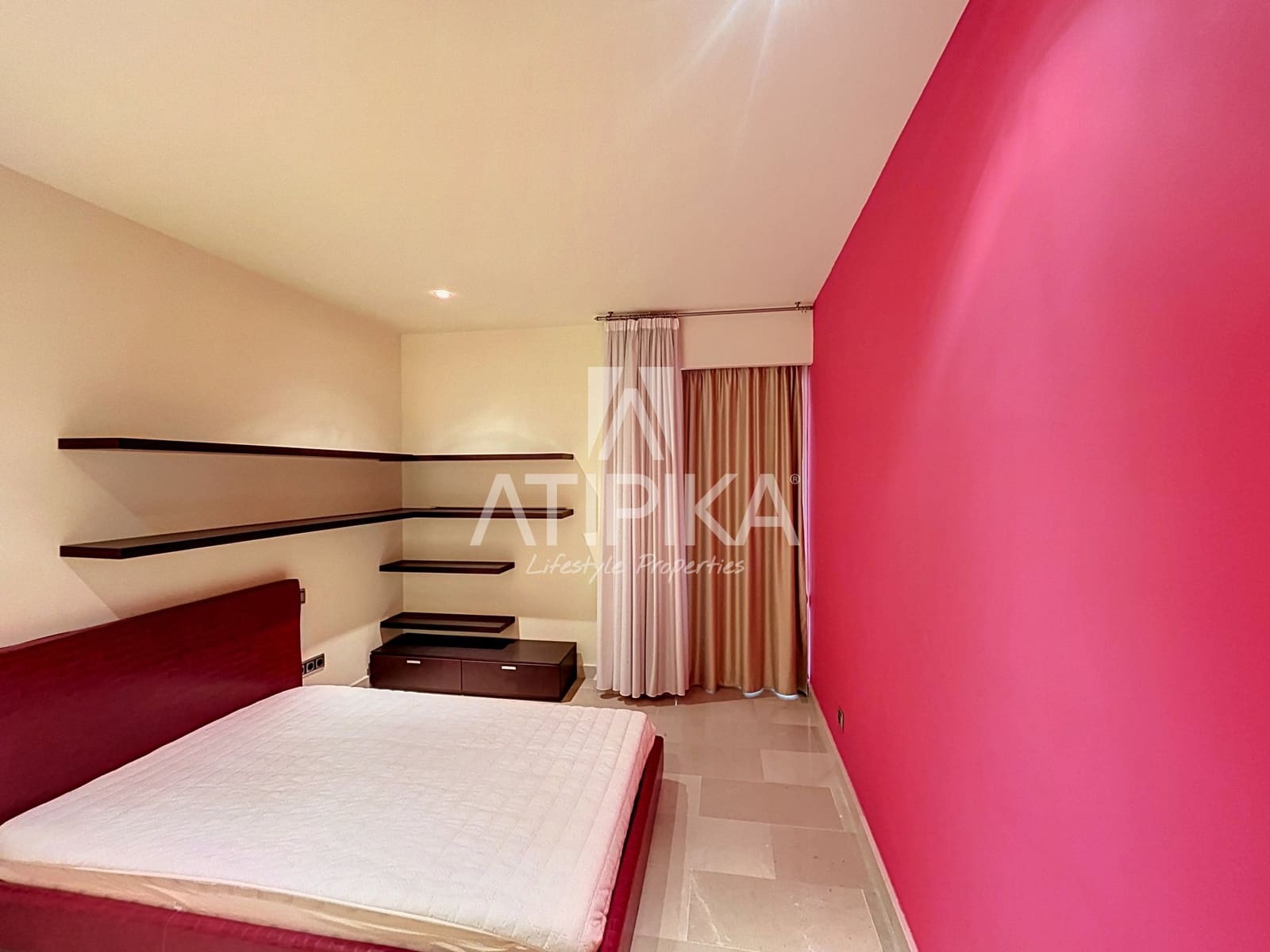 4 bedroom Apartment for sale in Mahon / Mao - € 585,000 (Ref: 9941403)