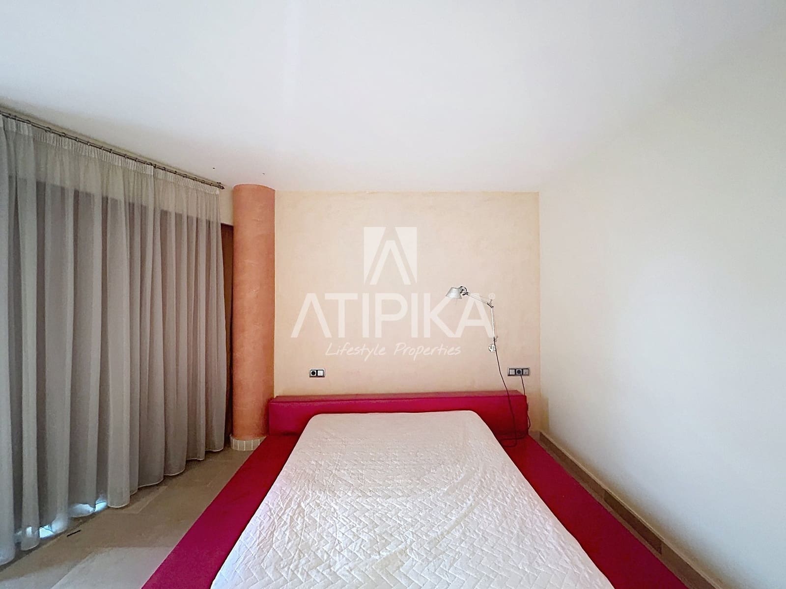 4 bedroom Apartment for sale in Mahon / Mao - € 585,000 (Ref: 9941403)