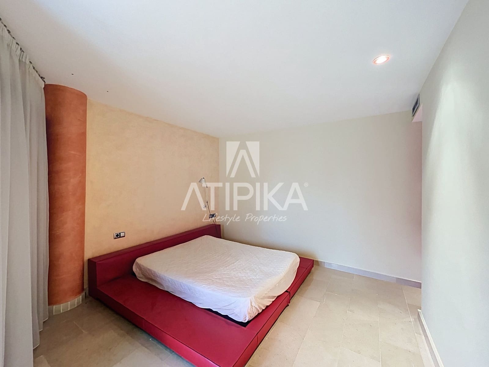 4 bedroom Apartment for sale in Mahon / Mao - € 585,000 (Ref: 9941403)