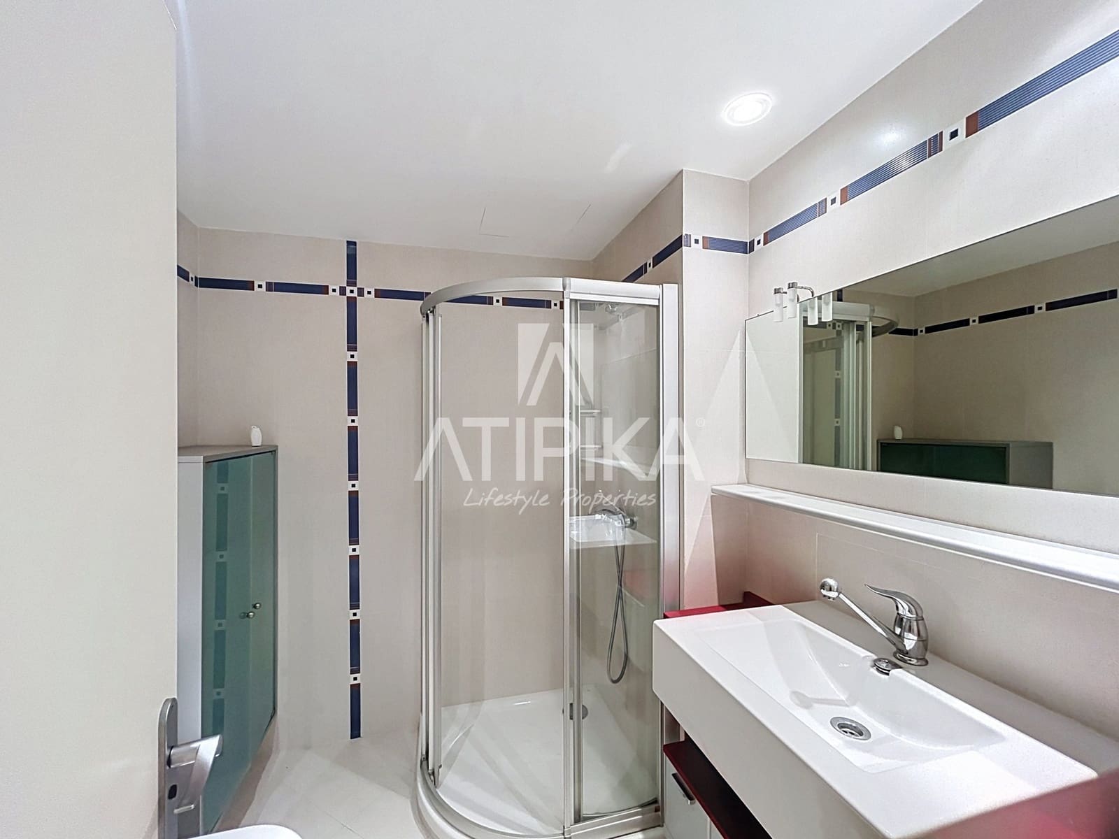 4 bedroom Apartment for sale in Mahon / Mao - € 585,000 (Ref: 9941403)