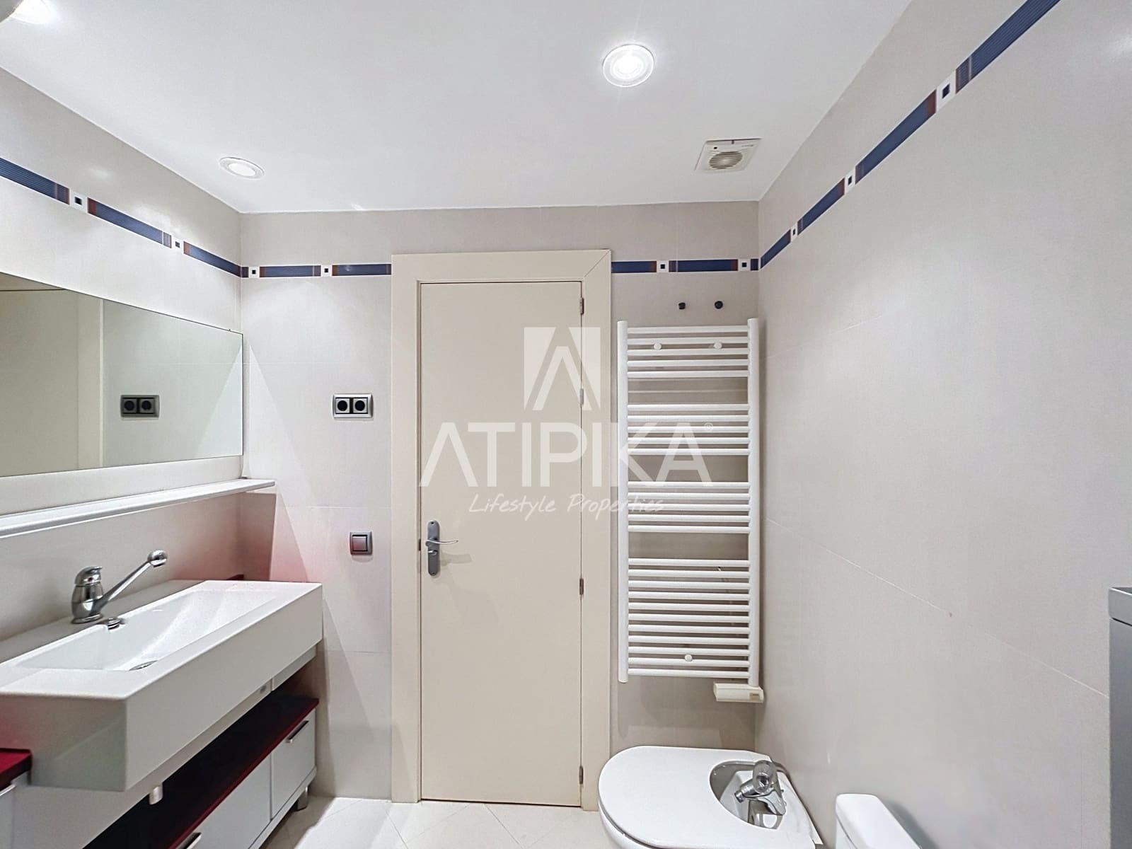 4 bedroom Apartment for sale in Mahon / Mao - € 585,000 (Ref: 9941403)