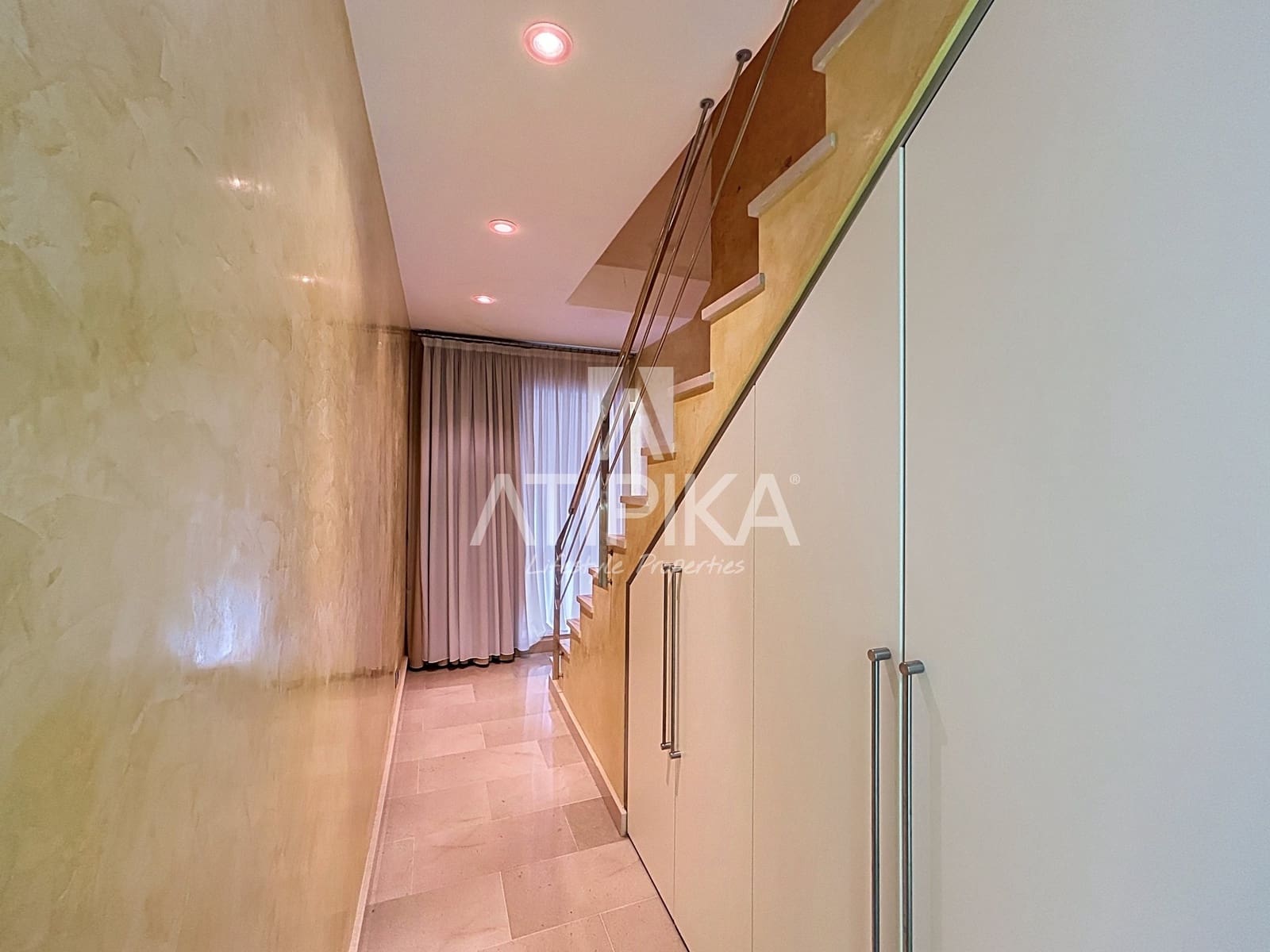 4 bedroom Apartment for sale in Mahon / Mao - € 585,000 (Ref: 9941403)