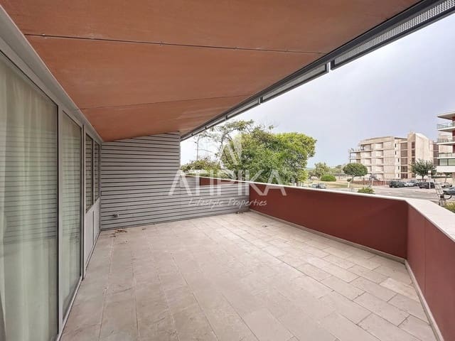 4 chambre Appartement à vendre à Mahón / Maó - 585 000 € (Ref: 9941403)