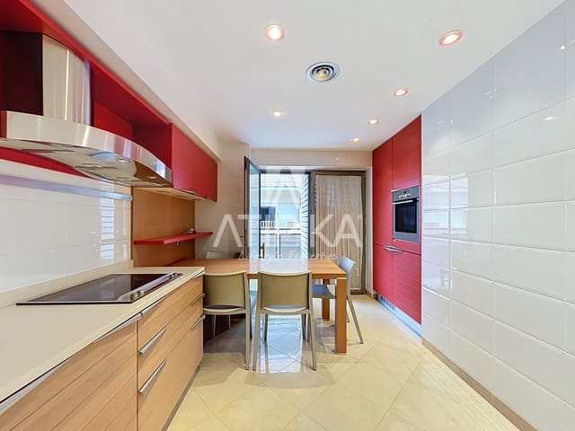 Apartamento de 4 habitaciones en Mahón / Maó en venta con garaje - 585.000 € (Ref: 9941403)