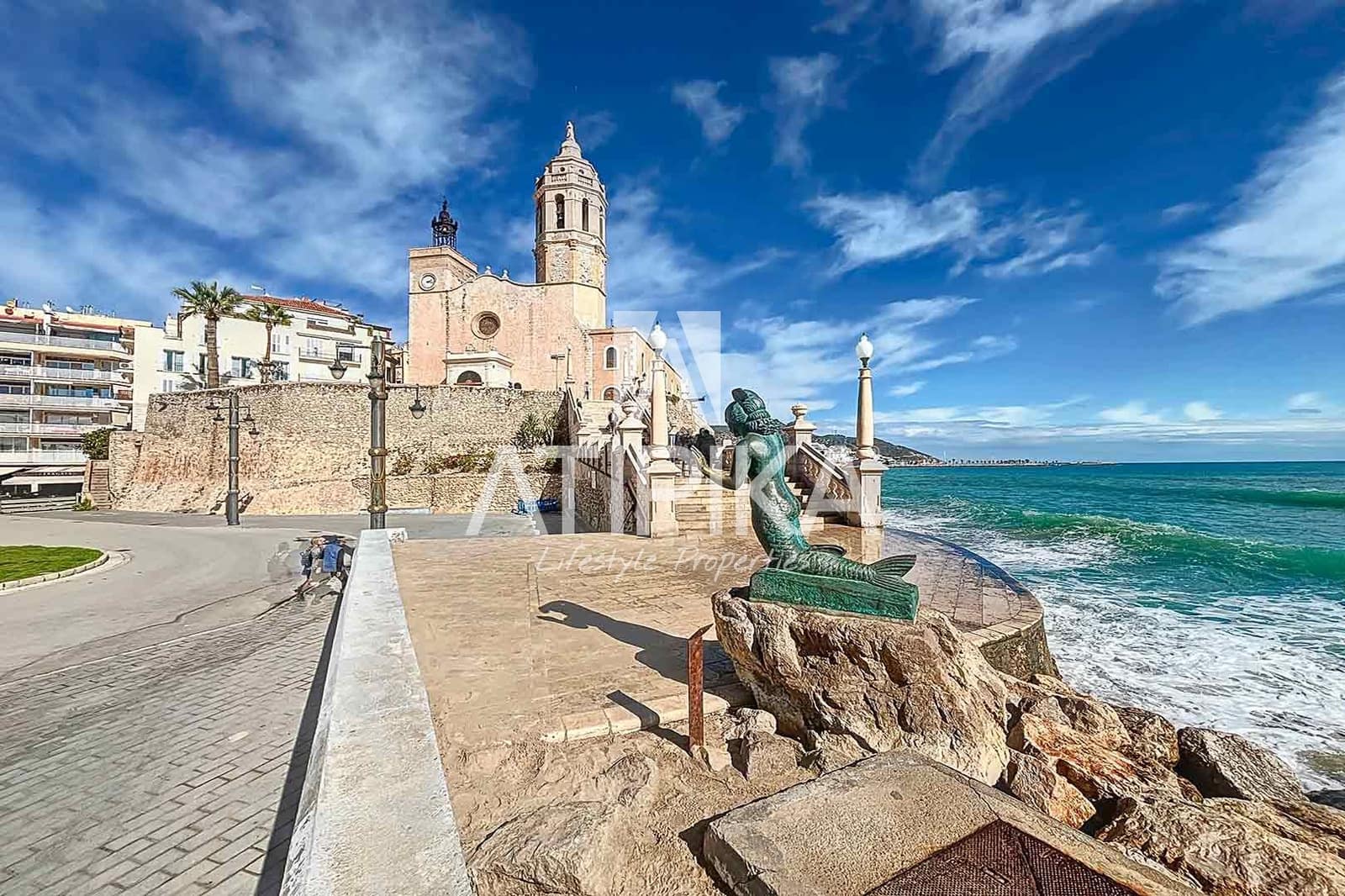 4 makuuhuone Huvila myytävänä paikassa Sitges mukana uima-altaan - 2 690 000 € (Ref: 9941404)