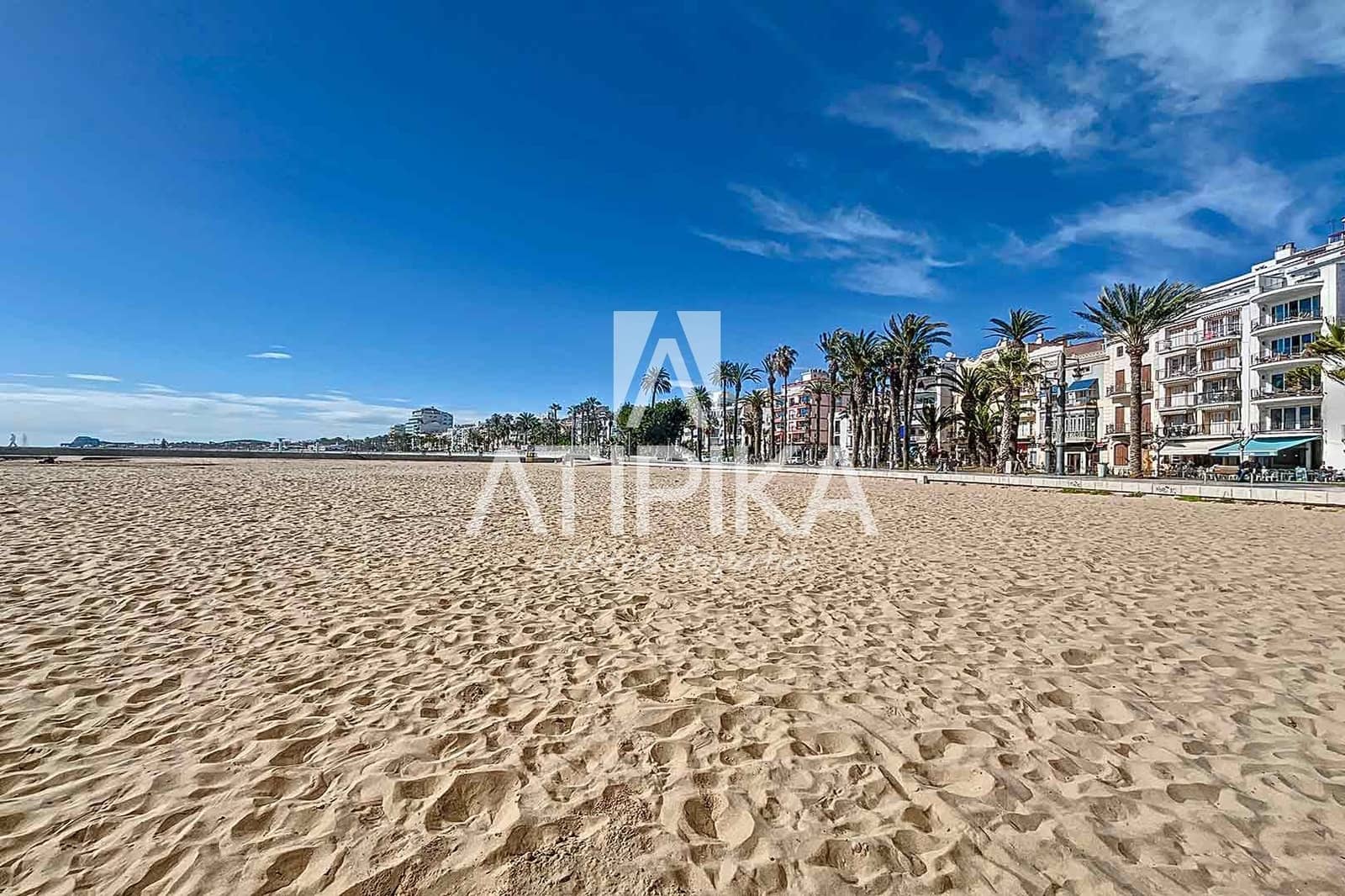 4 makuuhuone Huvila myytävänä paikassa Sitges mukana uima-altaan - 2 690 000 € (Ref: 9941404)