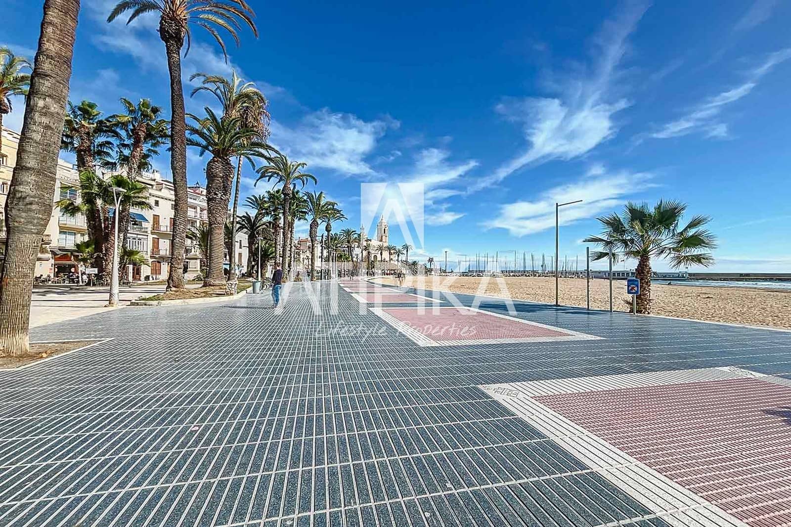 4 makuuhuone Huvila myytävänä paikassa Sitges mukana uima-altaan - 2 690 000 € (Ref: 9941404)