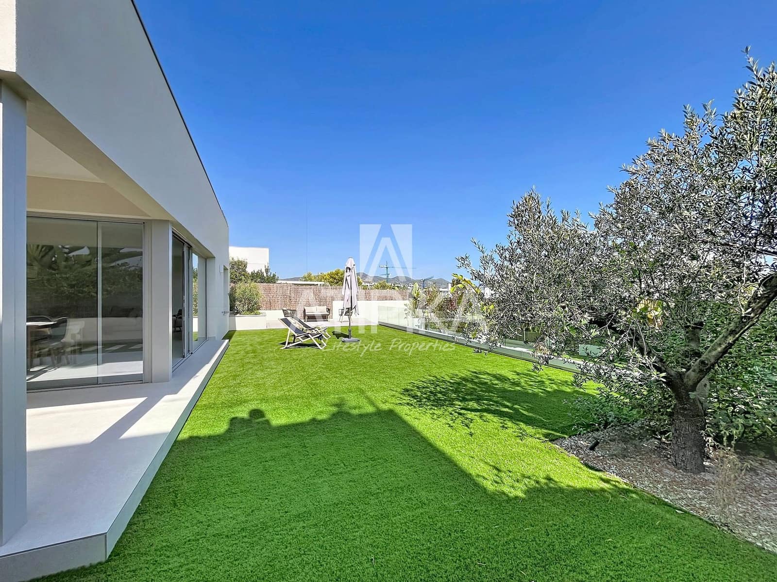 4 quarto Moradia para venda em Sitges com piscina garagem - 2 490 000 € (Ref: 9941404)