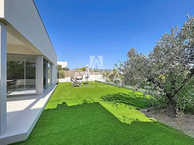 4 soverom Villa til salgs i Sitges med svømmebasseng - € 2 490 000 (Ref: 9941404)