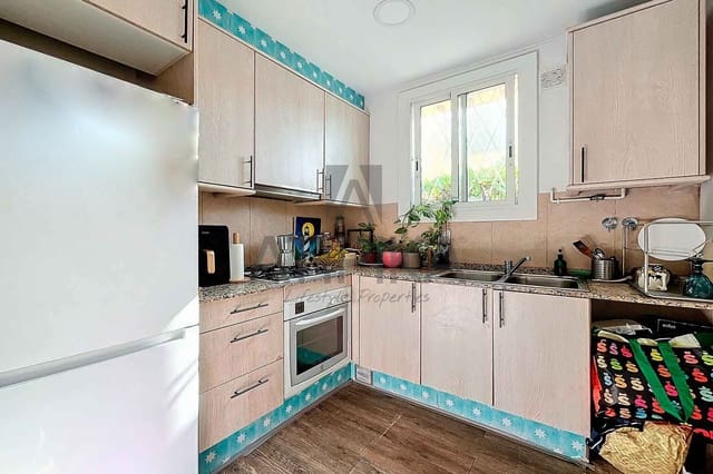 2 chambre Villa/Maison à vendre à Castelldefels avec piscine - 1 297 000 € (Ref: 9941405)