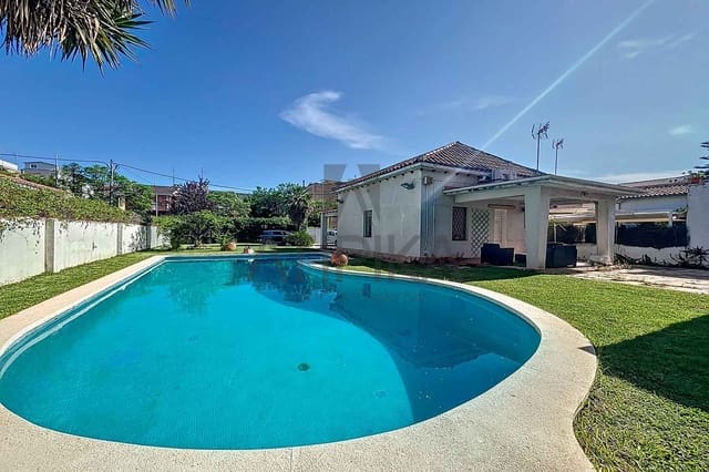2 chambre Villa/Maison à vendre à Castelldefels avec piscine - 1 297 000 € (Ref: 9941405)