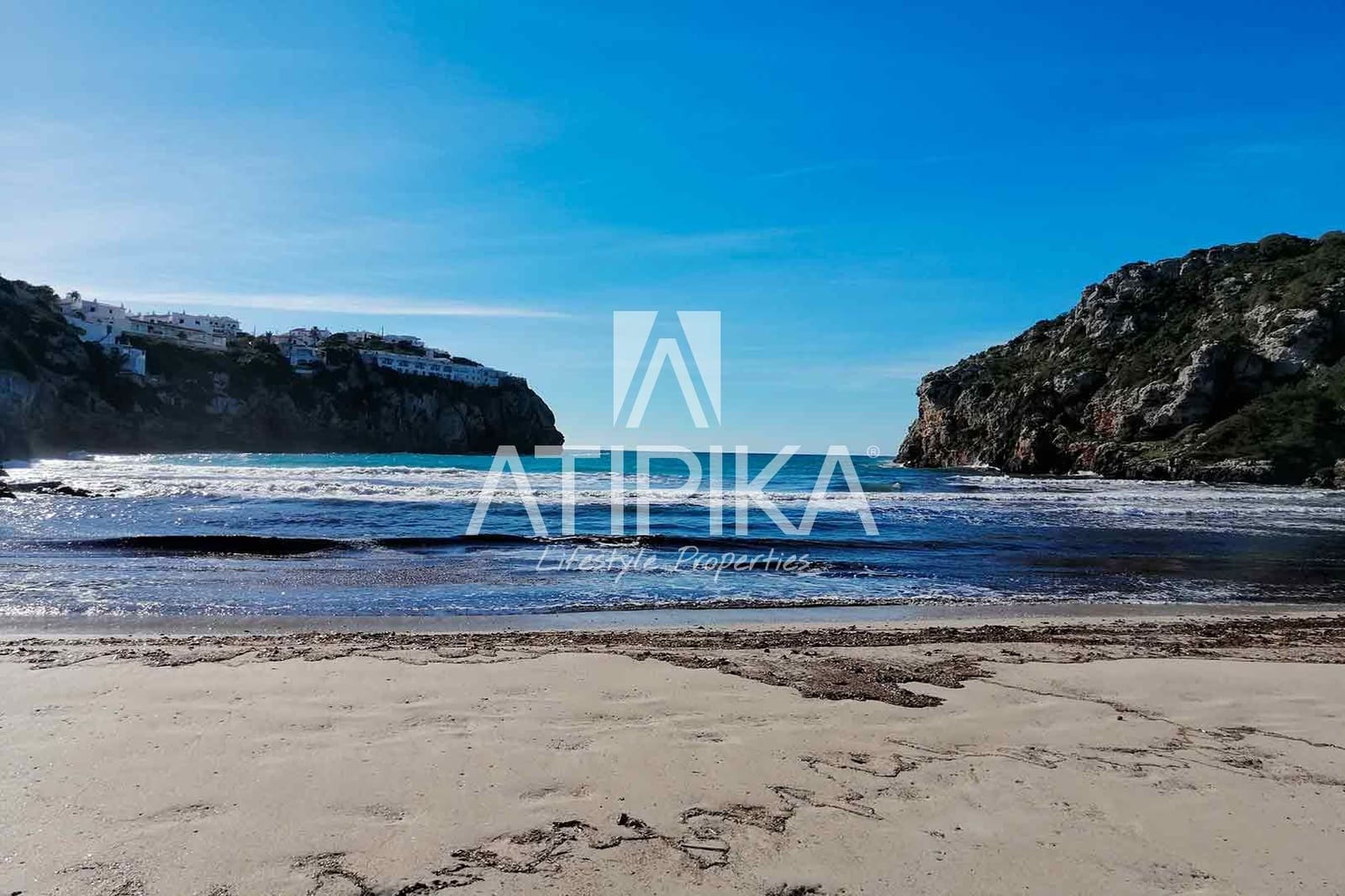 4 bedroom Villa for sale in Cala'n Porter with pool - € 925,000 (Ref: 9941406)