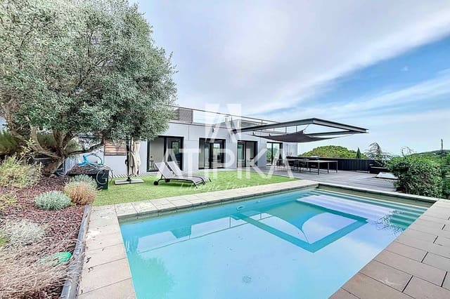 4 soveværelse Villa til salg i Premià de Dalt med swimmingpool - € 1.500.000 (Ref: 9941407)