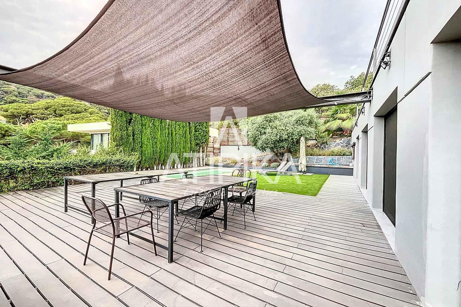 4 soveværelse Villa til salg i Premia de Dalt med swimmingpool - € 1.500.000 (Ref: 9941407)