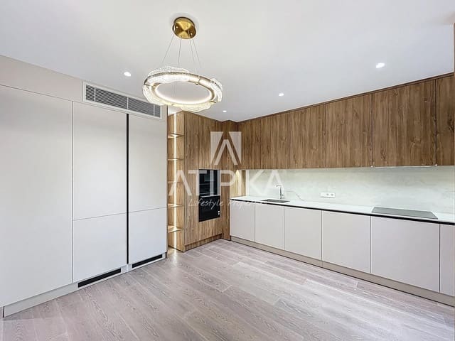 3 soveværelse Lejlighed til salg i Barcelona by - € 1.225.000 (Ref: 9941409)