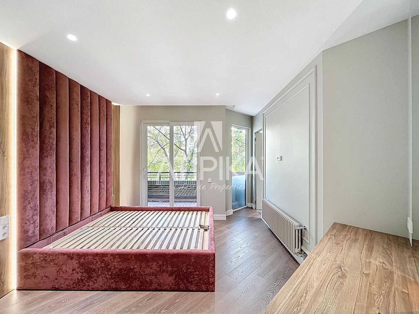 3 bedroom Apartment for sale in Barcelona city - € 1,225,000 (Ref: 9941409)