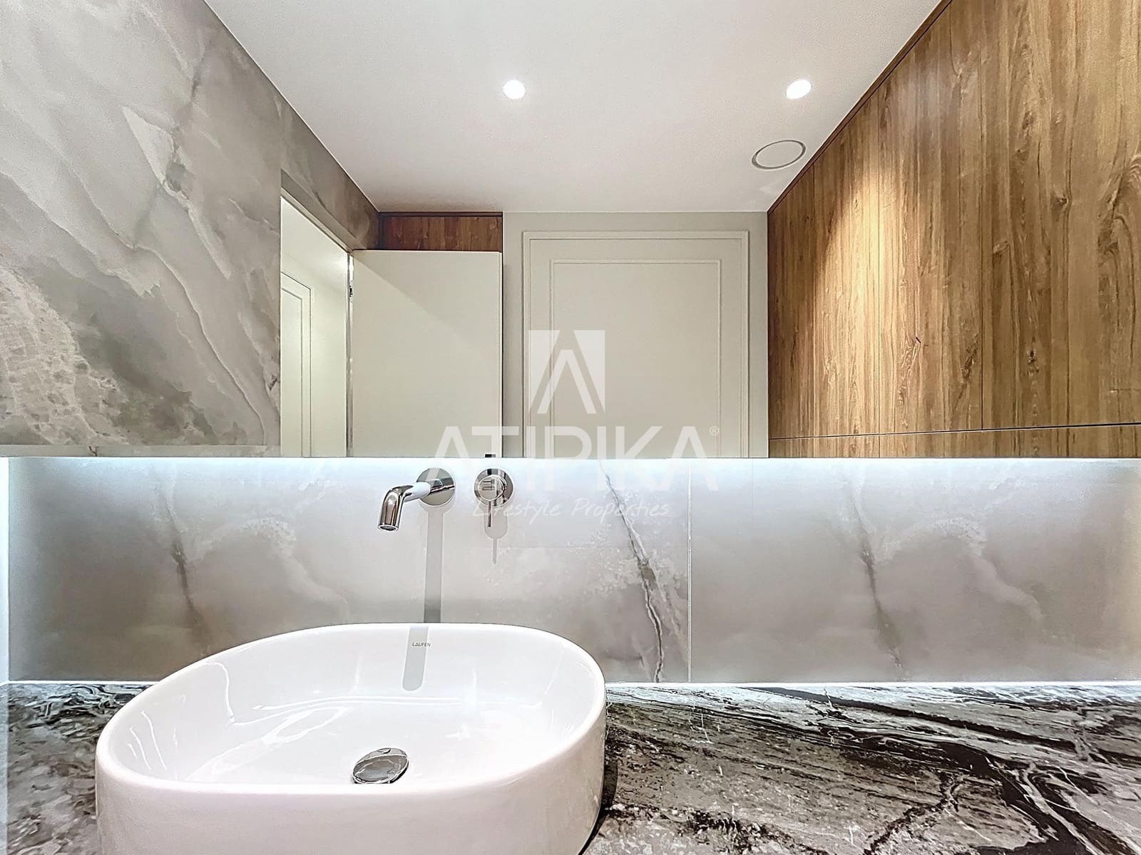 3 bedroom Apartment for sale in Barcelona city - € 1,225,000 (Ref: 9941409)