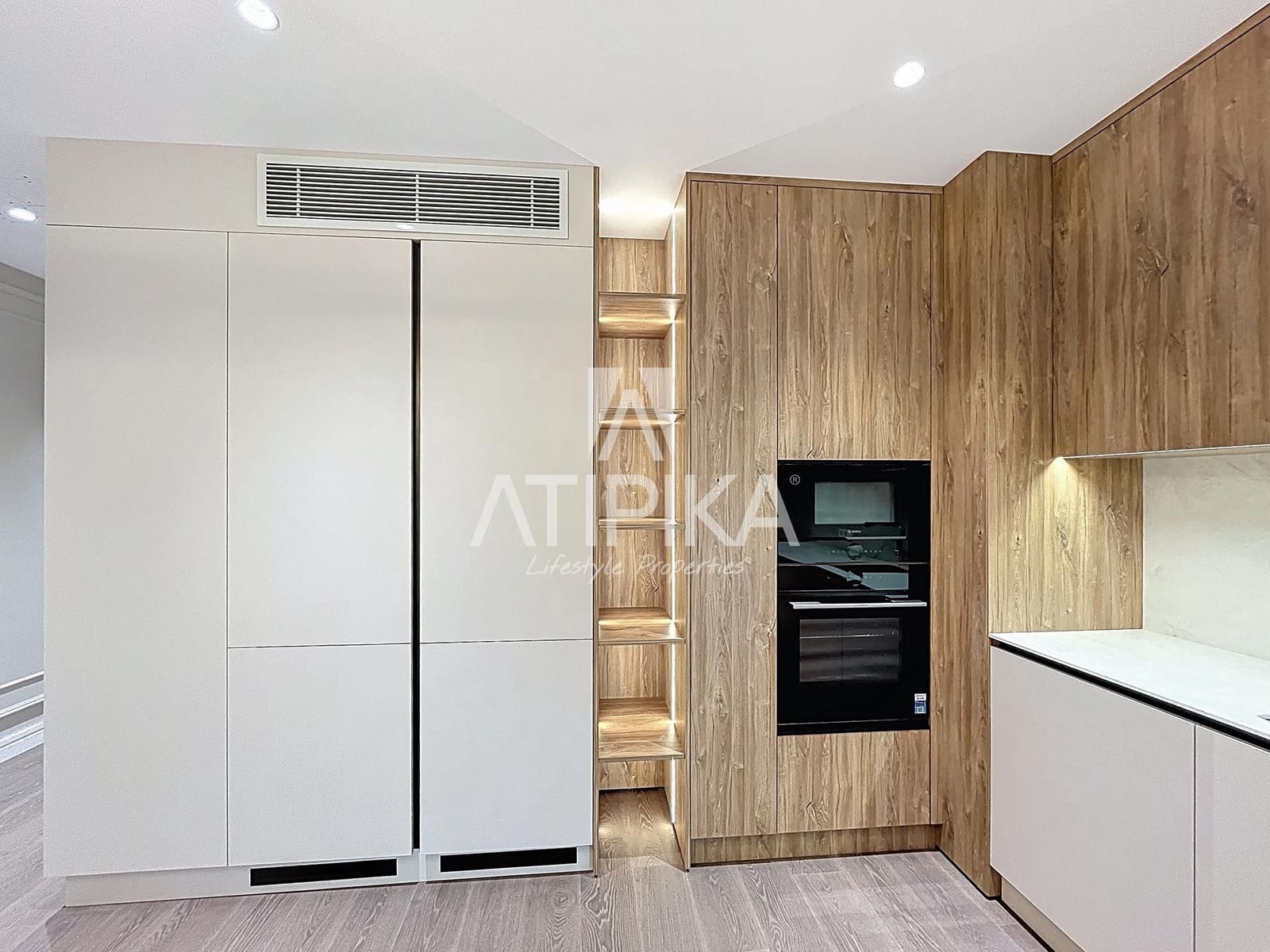 3 bedroom Apartment for sale in Barcelona city - € 1,225,000 (Ref: 9941409)